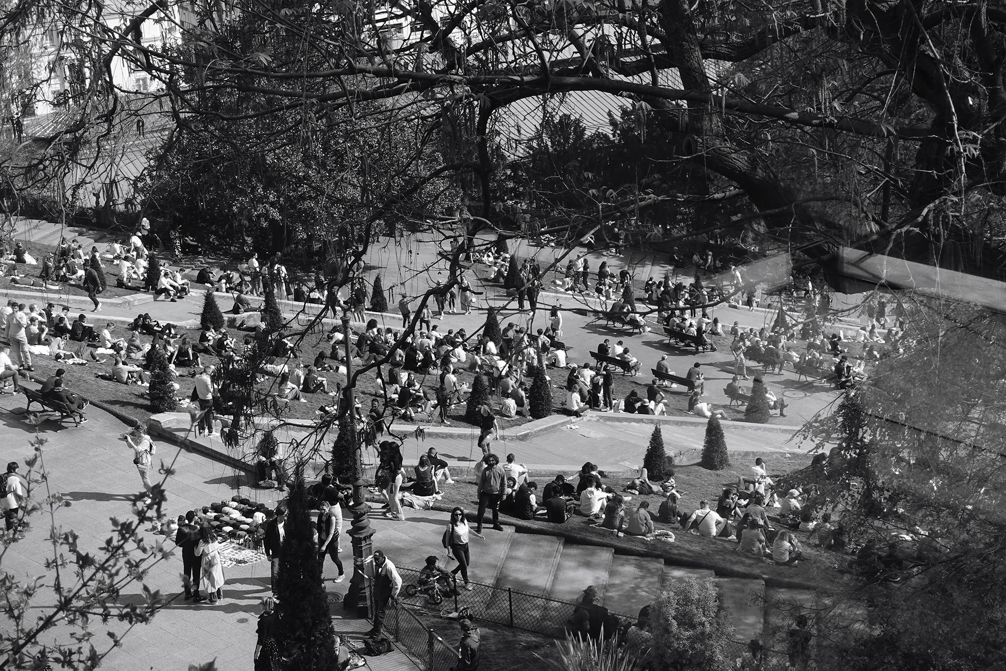 le seuil montmartre zahia di lucco